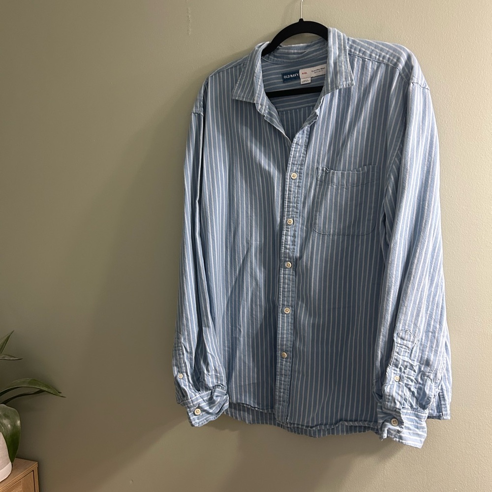 Old navy everyday pinstripe button up shirt top